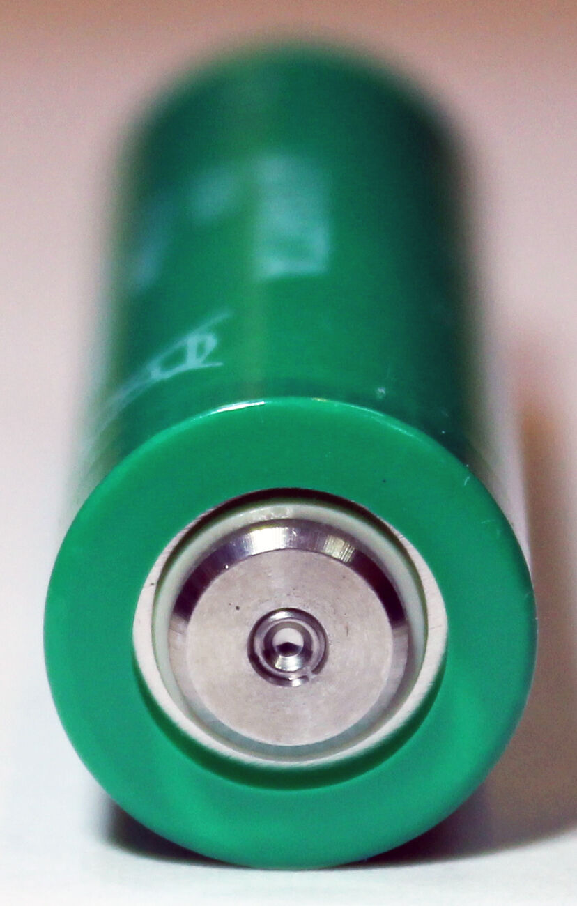 2PC Varta CRAA 3 Volt Lithium AA Size Batteries,  Made in Germany, Ships from Canada